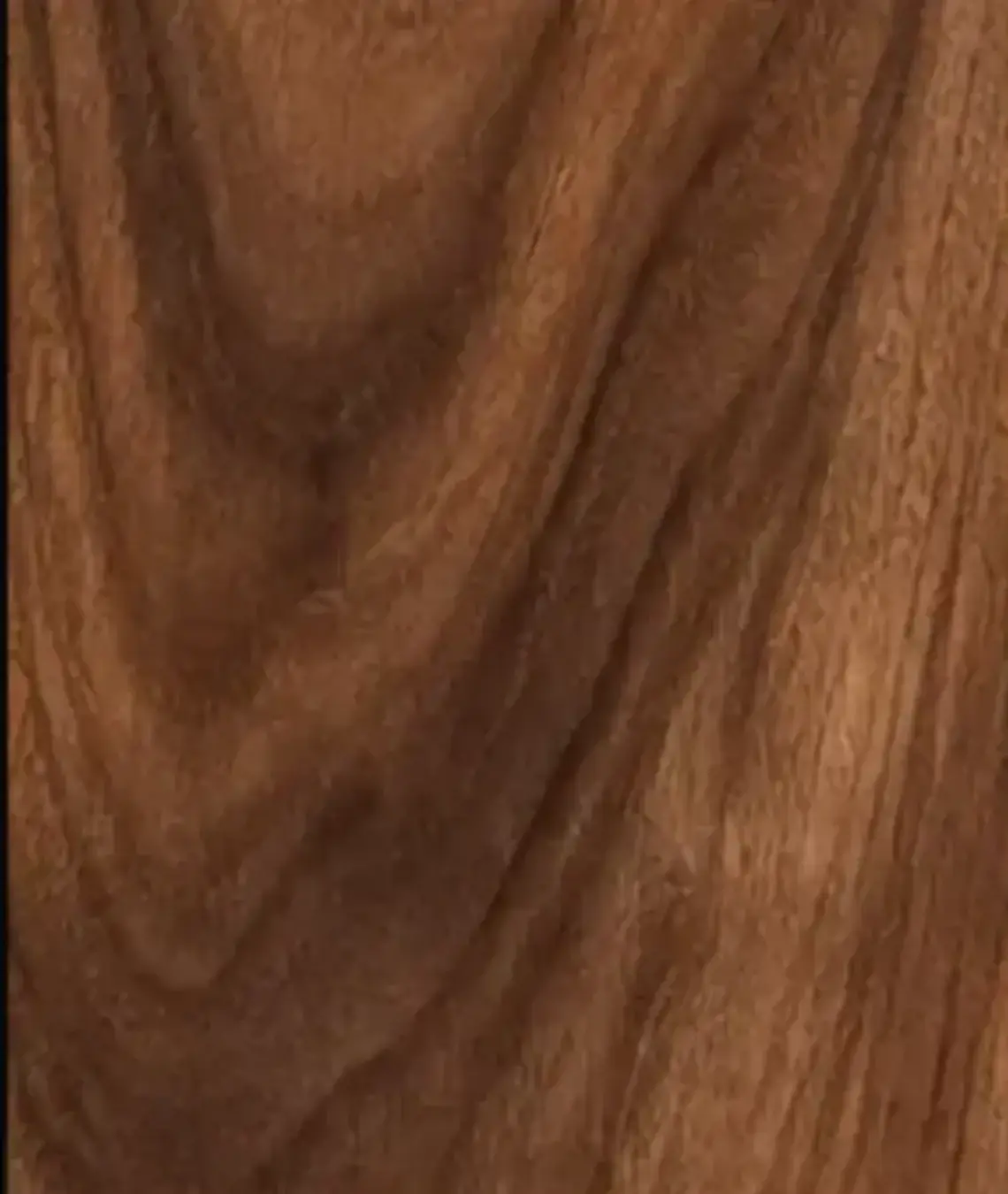 Madeira com desenho em ondas